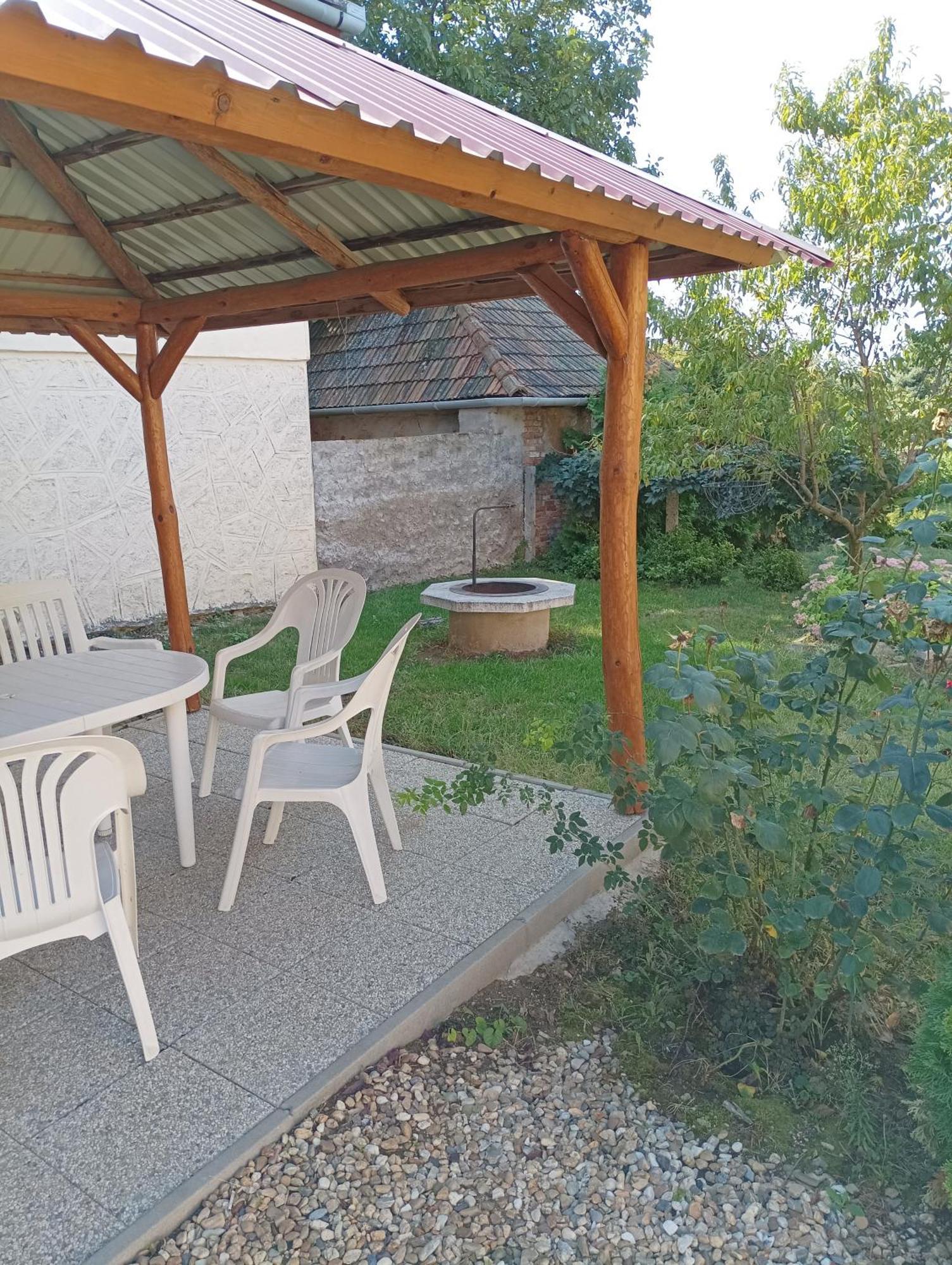 Bandi Vendeghaz Apartment Verpelét Екстериор снимка
