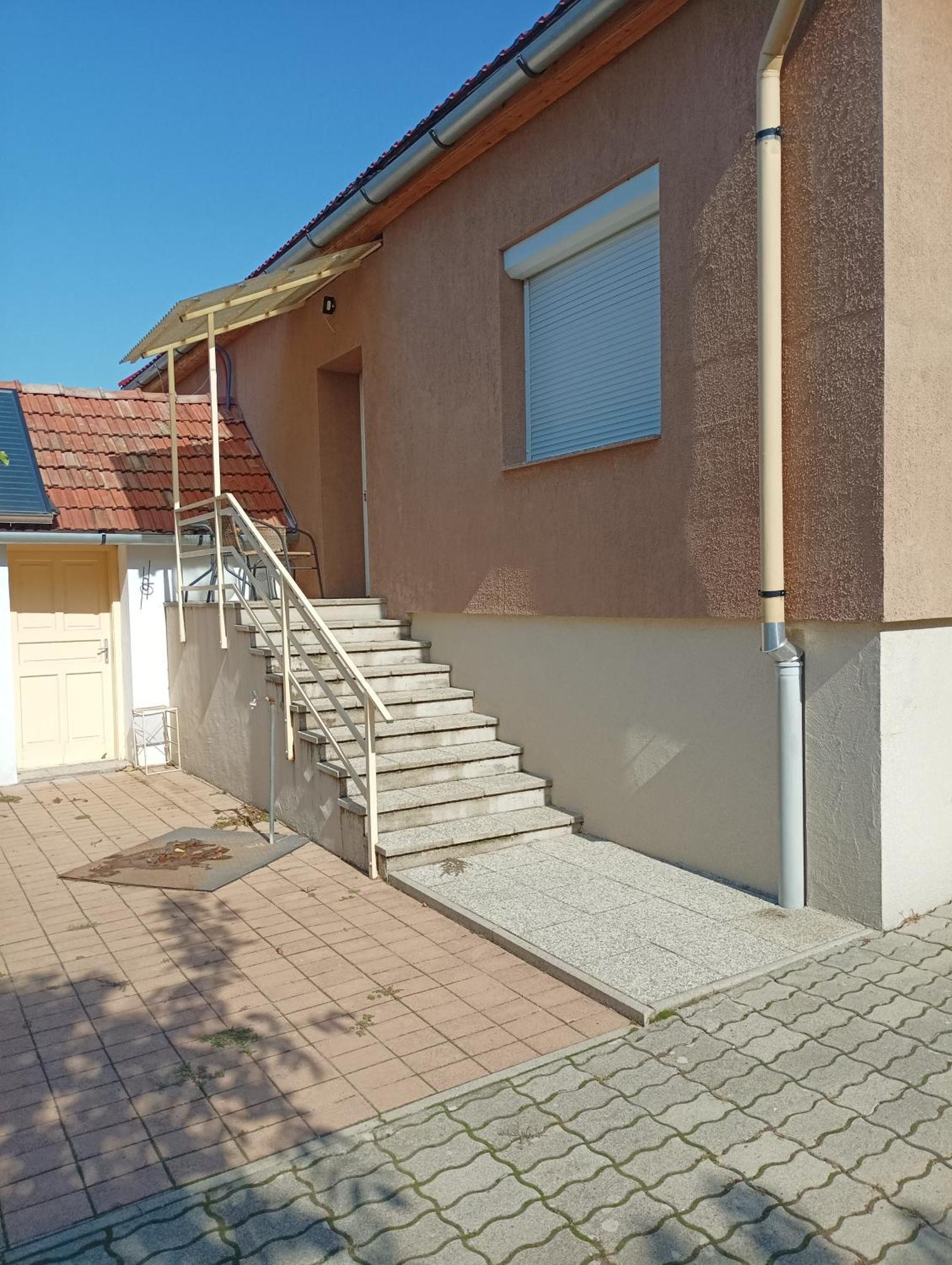 Bandi Vendeghaz Apartment Verpelét Екстериор снимка
